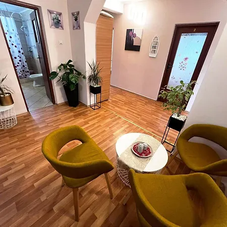 Casa Naomi Homestay *
