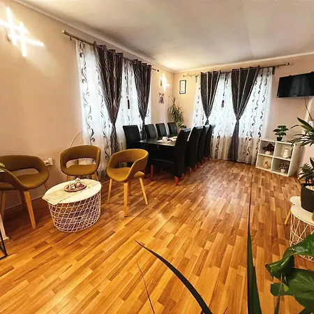 Homestay Casa Naomi *