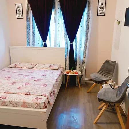 Privatunterkunft Casa Naomi *